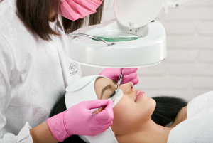 Vicki Clarke Cosmetics & Cosmetology Training School Cardiff
